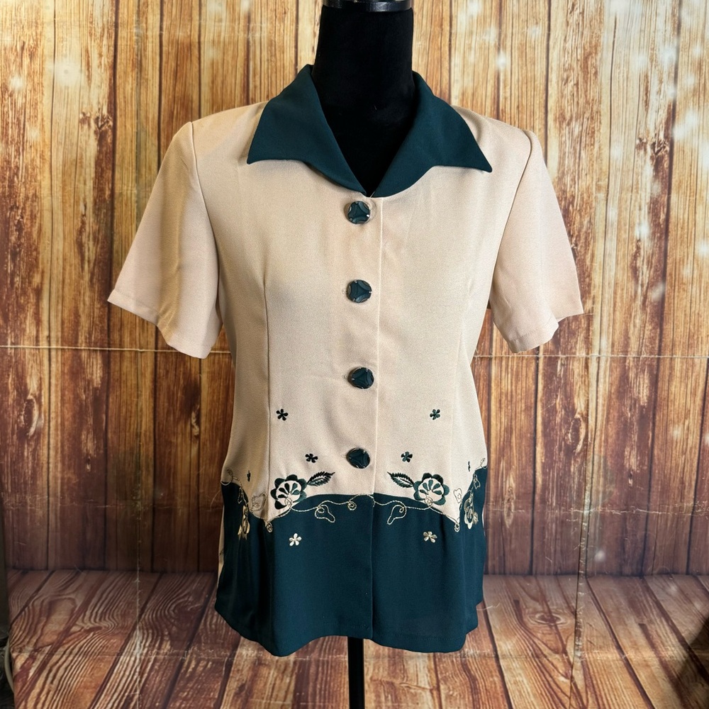 Separate Issue Women's Vintage Short Sleeve Embroidered Button Down Shirt Sz 11